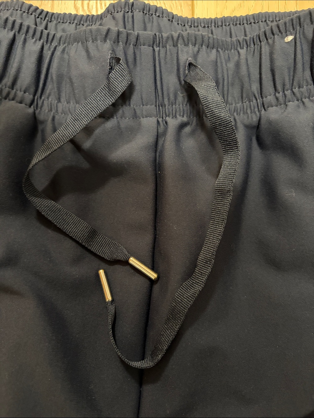 Old Navy High Rise PowerSoft Shorts, Navy Blue, sz M - Picture 5 of 9